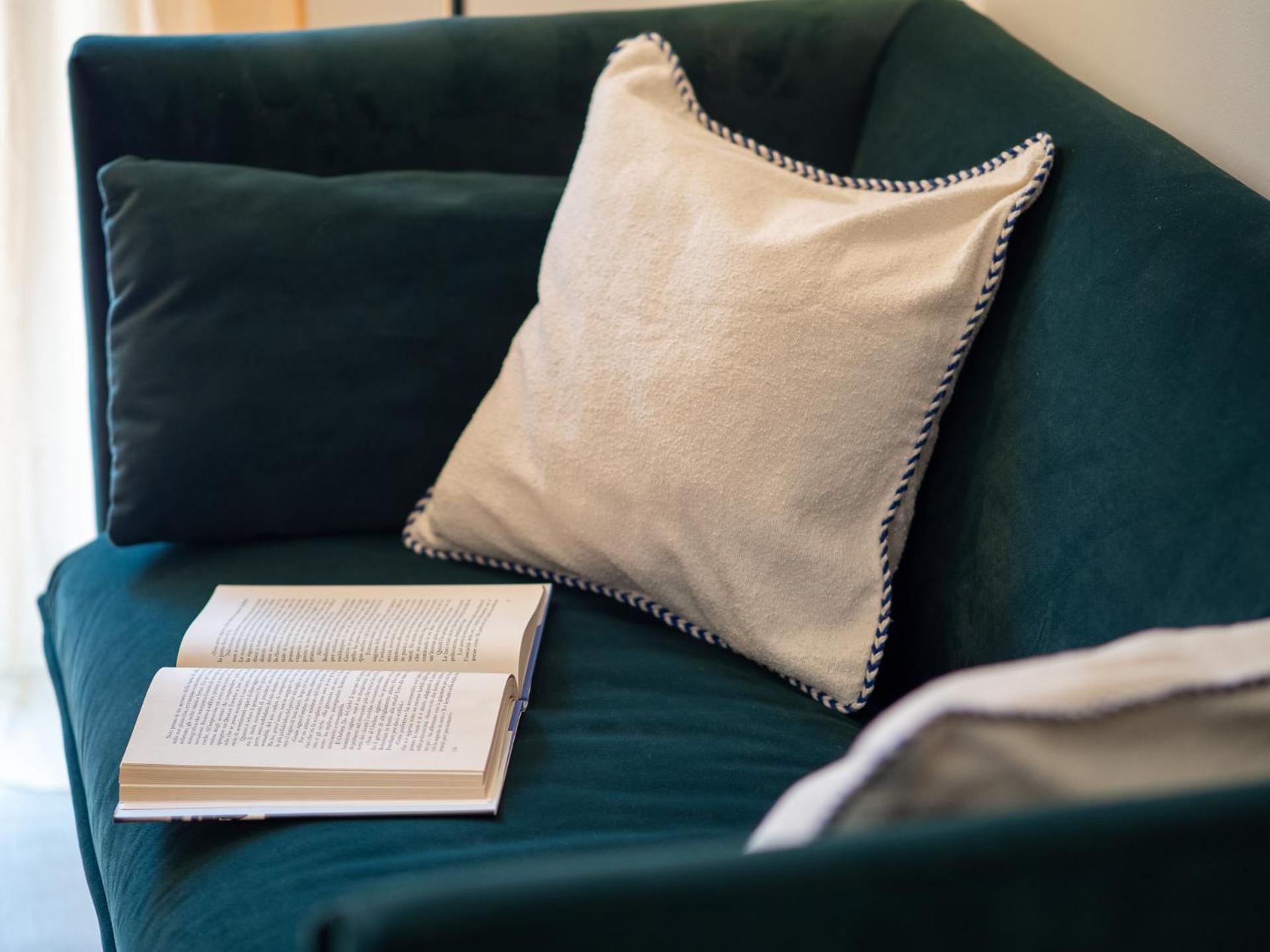 Stylish Flat With Balcony - 15 Min To Duomo Apartment Milan Exterior photo